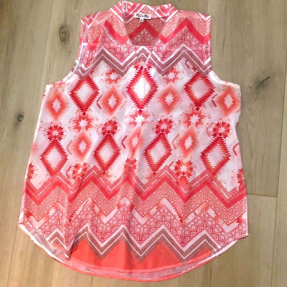 Mel & Mo Sleeveless Coral/White Geometric Print Top M Sheer/Cool Material V Neck